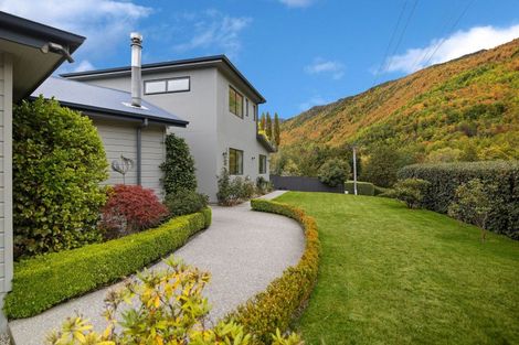 Photo of property in 18 Norfolk Street, Arrowtown, 9302