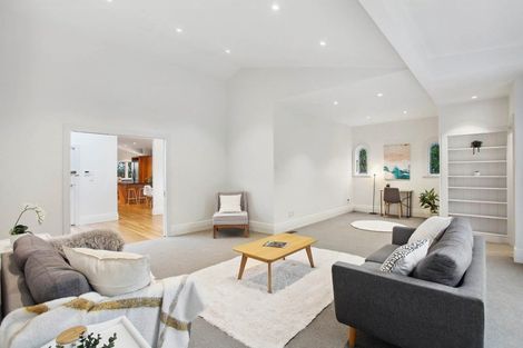 Photo of property in 48 Sunnynook Road, Sunnynook, Auckland, 0620