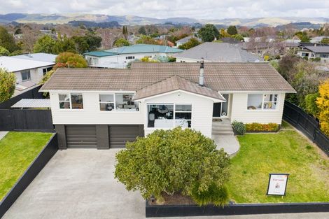 Photo of property in 36 Winston Avenue, Hokowhitu, Palmerston North, 4410