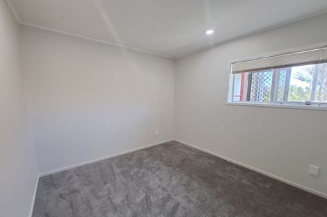 Photo of property in 1/5 Tobruk Crescent, Milford, Auckland, 0620