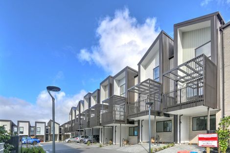 Photo of property in 32a/9 Westgate Drive, Massey, Auckland, 0614