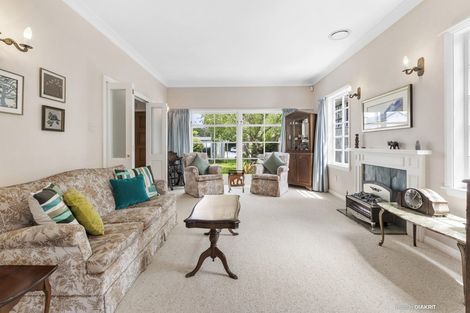 Photo of property in 10 Bristow Place, Karori, Wellington, 6012