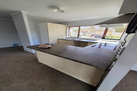 Photo of property in 28 Kona Crescent, Henderson, Auckland, 0610