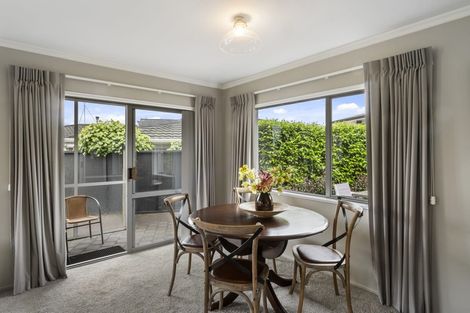 Photo of property in 3 Union Street, Merrilands, New Plymouth, 4312