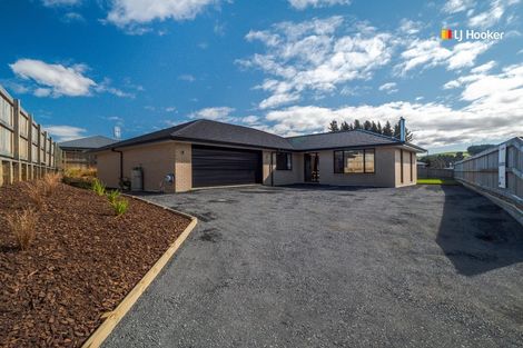 Photo of property in 83 Grandvista Drive, Green Island, Dunedin, 9018