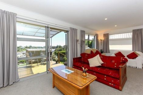 Photo of property in 180 Tukapa Street, Westown, New Plymouth, 4310