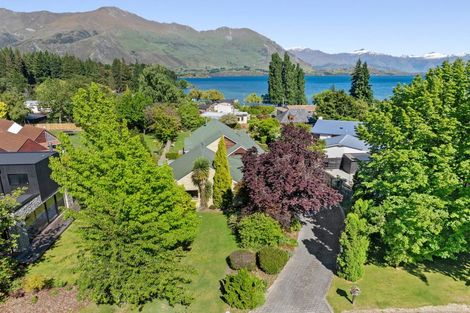 Photo of property in 4 Kidson Lane, Wanaka, 9305