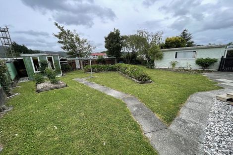 Photo of property in 14 Heath Street, Wainuiomata, Lower Hutt, 5014