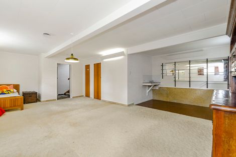 Photo of property in 105 Sandspit Road, Waiuku, 2123