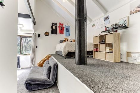 Photo of property in 235 No 2 Line, Okoia, Whanganui, 4572