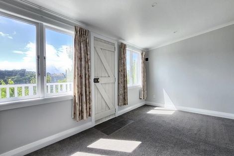 Photo of property in 126 Wallace Street, Mount Cook, Wellington, 6021