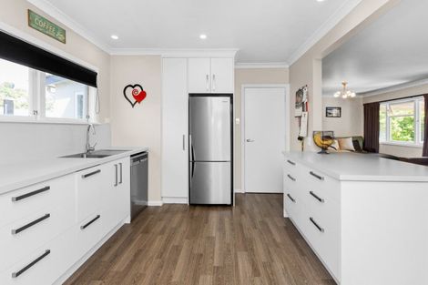 Photo of property in 25 Harpham Street, Taradale, Napier, 4112