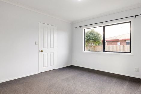 Photo of property in 9 Catalina Drive, Melville, Hamilton, 3206