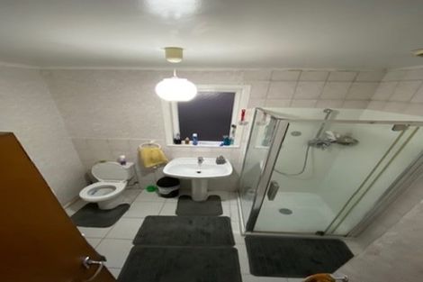 Photo of property in 13 Segedin Place, Glenfield, Auckland, 0629