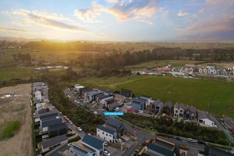 Photo of property in 120 Waekahu Road, Westgate, Auckland, 0814