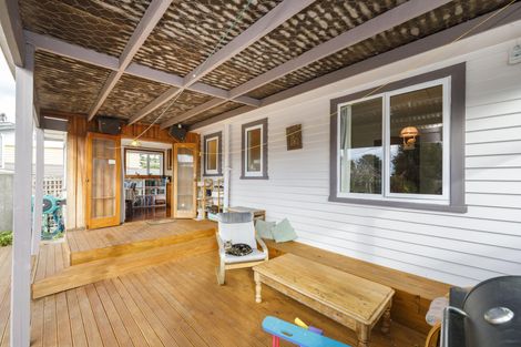 Photo of property in 31 Hedges Street, Sanson, 4817
