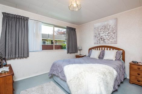 Photo of property in 13 Saint Ronans Avenue, Waterloo, Lower Hutt, 5011