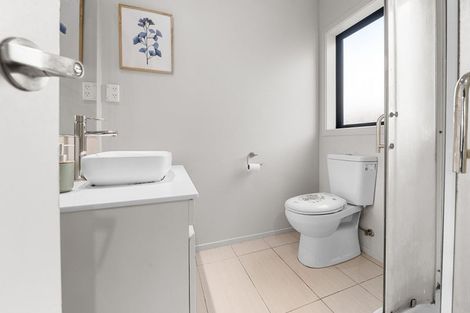 Photo of property in 2 Southbrook Close, Glenview, Hamilton, 3206