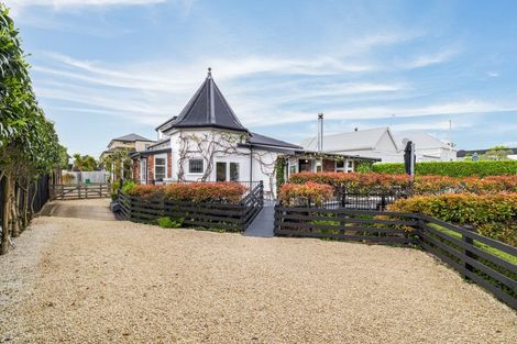Photo of property in 135 Packe Street, Edgeware, Christchurch, 8013