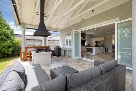 Photo of property in 6 Carlton Avenue, Palmerston North, 4414