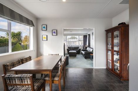 Photo of property in 14 Dampier Avenue, Awapuni, Palmerston North, 4412