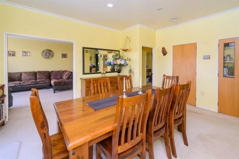 Photo of property in 20 Ross Street, Marton, 4710