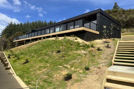 Photo of property in 20a Hastings Grove, Wainuiomata, Lower Hutt, 5014