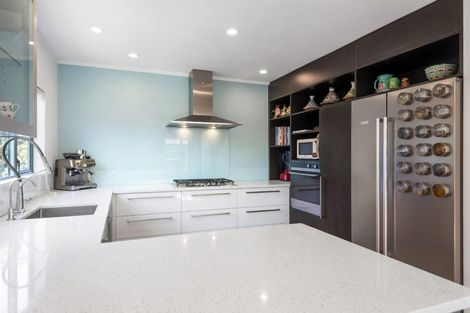 Photo of property in 2/13 Montgomery Avenue, Belmont, Auckland, 0622