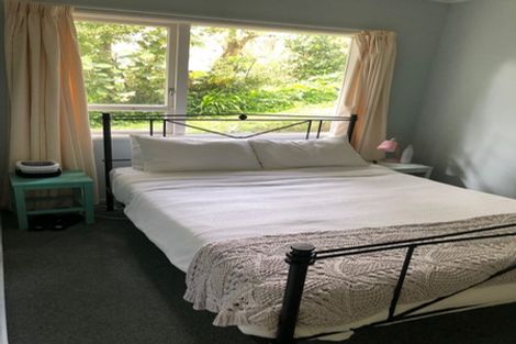 Photo of property in 2/17 Huntingdon Street, Northland, Wellington, 6012