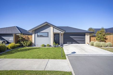 Photo of property in 14 Northmoor Boulevard, Rolleston, 7615