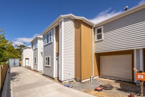 Photo of property in 82 Main Road, Wainuiomata, Lower Hutt, 5014