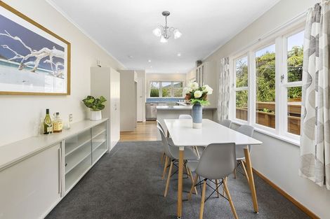 Photo of property in 9 Lane Crescent, Tawa, Wellington, 5028