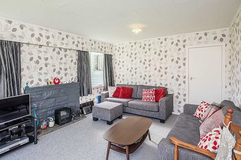 Photo of property in 22 Kaitawa Crescent, Paraparaumu, 5032