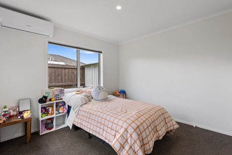 Photo of property in 14 Ponga Place, Papamoa Beach, Papamoa, 3118