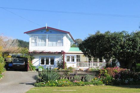 Photo of property in 28 Riverview Road, Cooks Beach, Whitianga, 3591