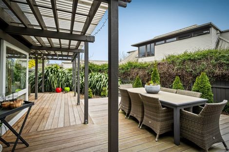 Photo of property in 14 Kent Lodge Avenue, Avonhead, Christchurch, 8042