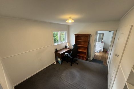 Photo of property in 37 Putnam Street, Northland, Wellington, 6012