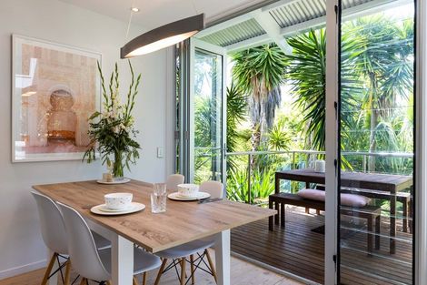 Photo of property in 50a Colonial Road, Birkenhead, Auckland, 0626