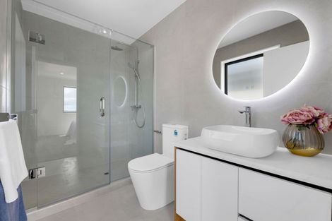 Photo of property in 2 Elevation Street, Flat Bush, Auckland, 2019
