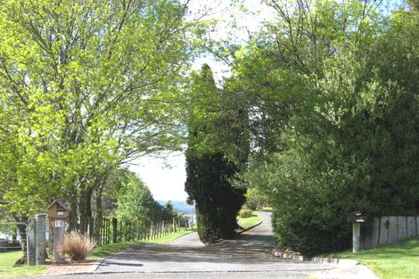 Photo of property in 14 Ewing Grove, Acacia Bay, Taupo, 3330