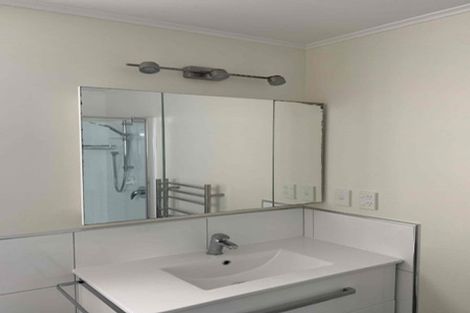 Photo of property in 25 Nassau Avenue, Grenada North, Wellington, 5028