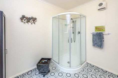 Photo of property in 12 Rawhiti Place, Saint Johns Hill, Whanganui, 4501