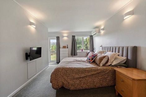 Photo of property in 3/49 Mandalay Terrace, Khandallah, Wellington, 6035