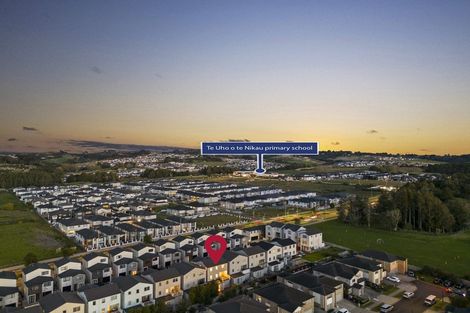 Photo of property in 13 Laquinta Place, Flat Bush, Auckland, 2019