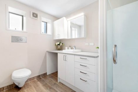 Photo of property in 1/416 Hibiscus Coast Highway, Orewa, 0931