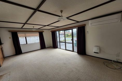 Photo of property in 1 Hawea Street, Merrilands, New Plymouth, 4312