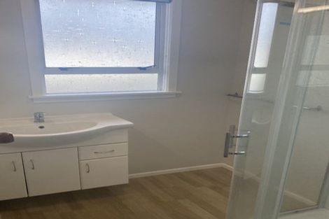 Photo of property in 42 Awanui Street, Merrilands, New Plymouth, 4312