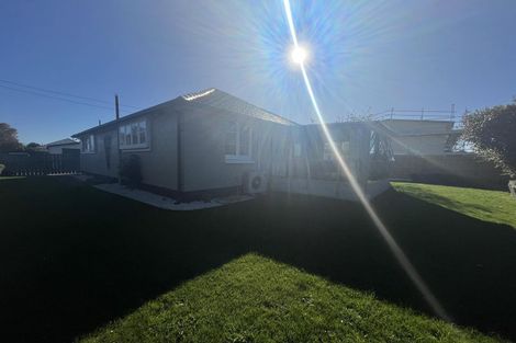 Photo of property in 2 Grosvenor Street, Redwood, Christchurch, 8051