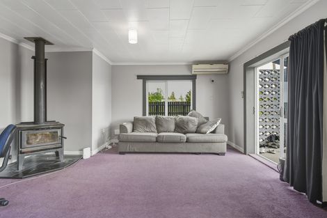 Photo of property in 8 Helensbrook Road, Milton, 9220