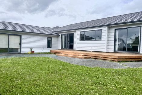 Photo of property in 71 Waverton Terrace, Churton Park, Wellington, 6037